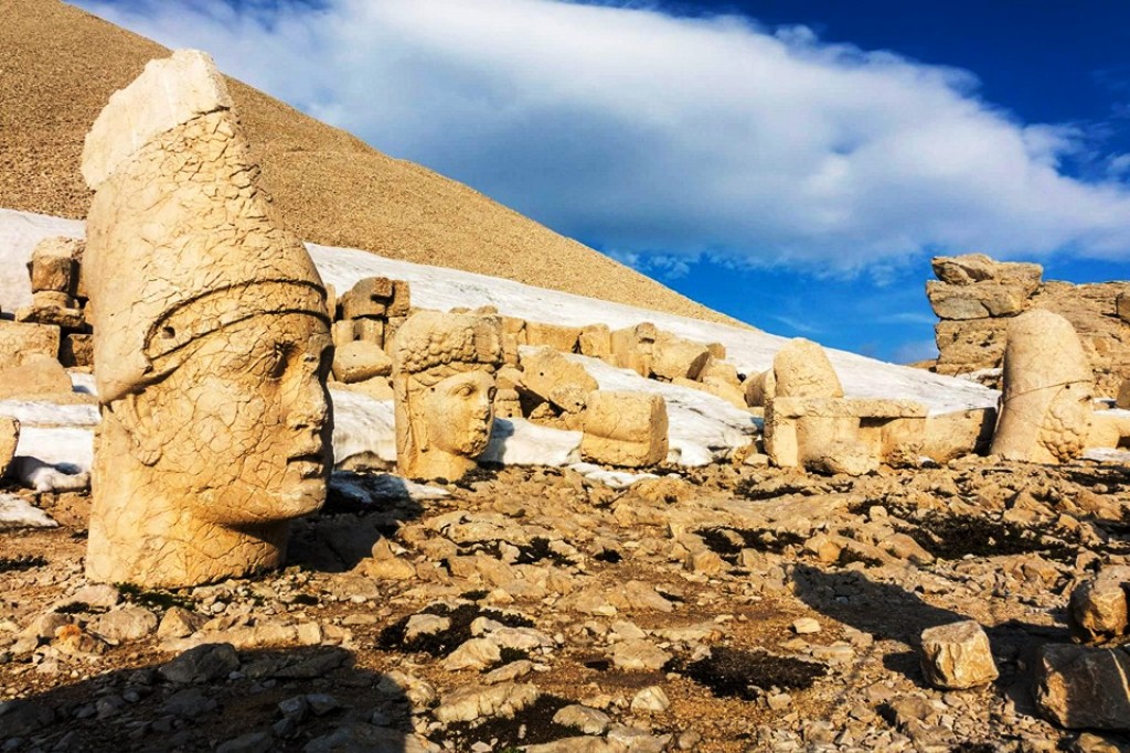 Nemrut Turları